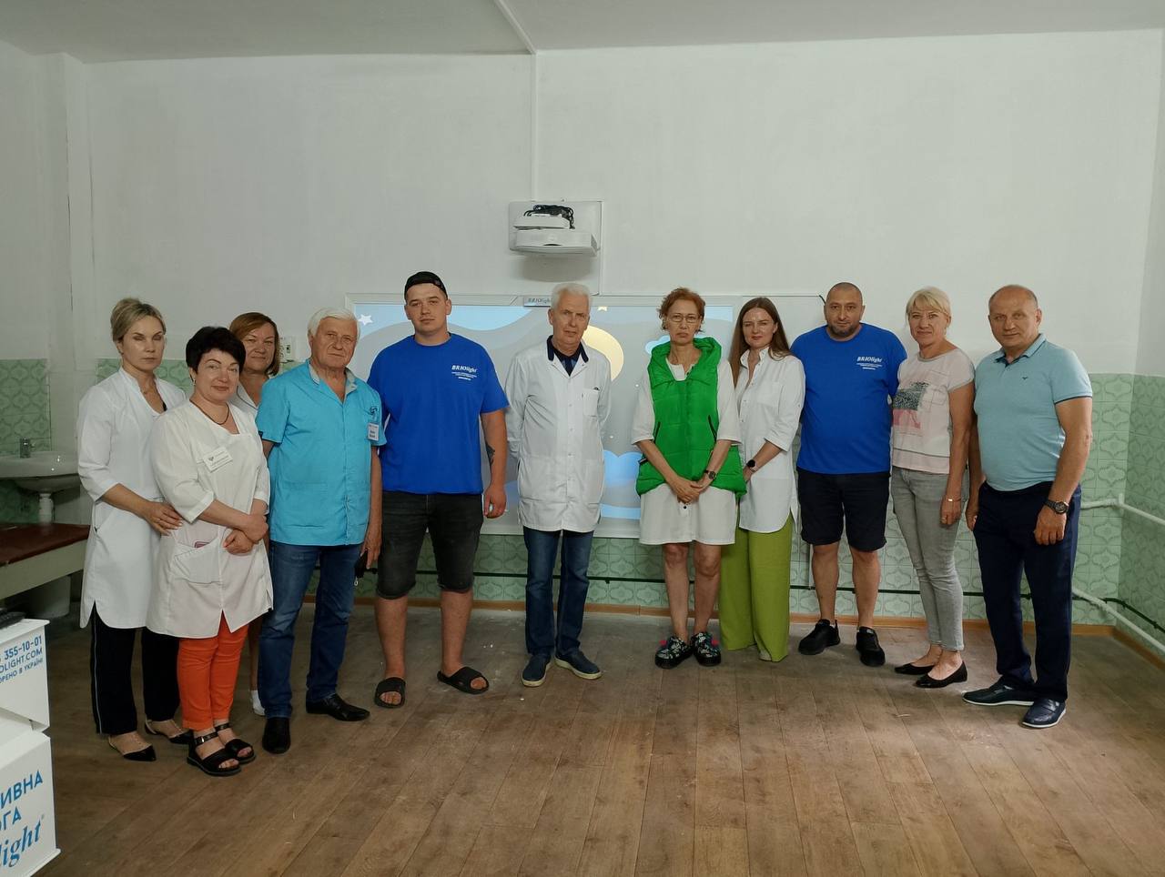 Group photograph of doctors and specialists